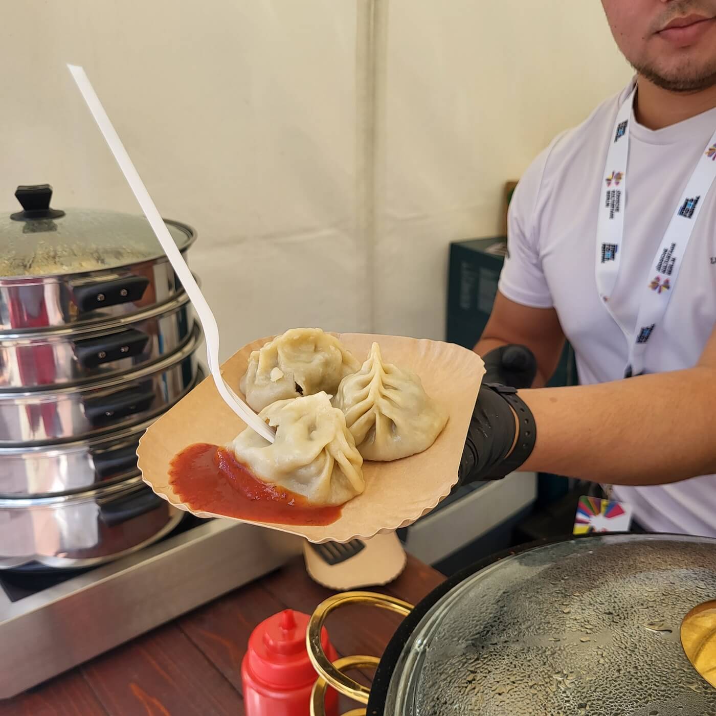 Manty, gefüllte Teigtaschen, auf dem koscheren Streetfood Festival Berlin